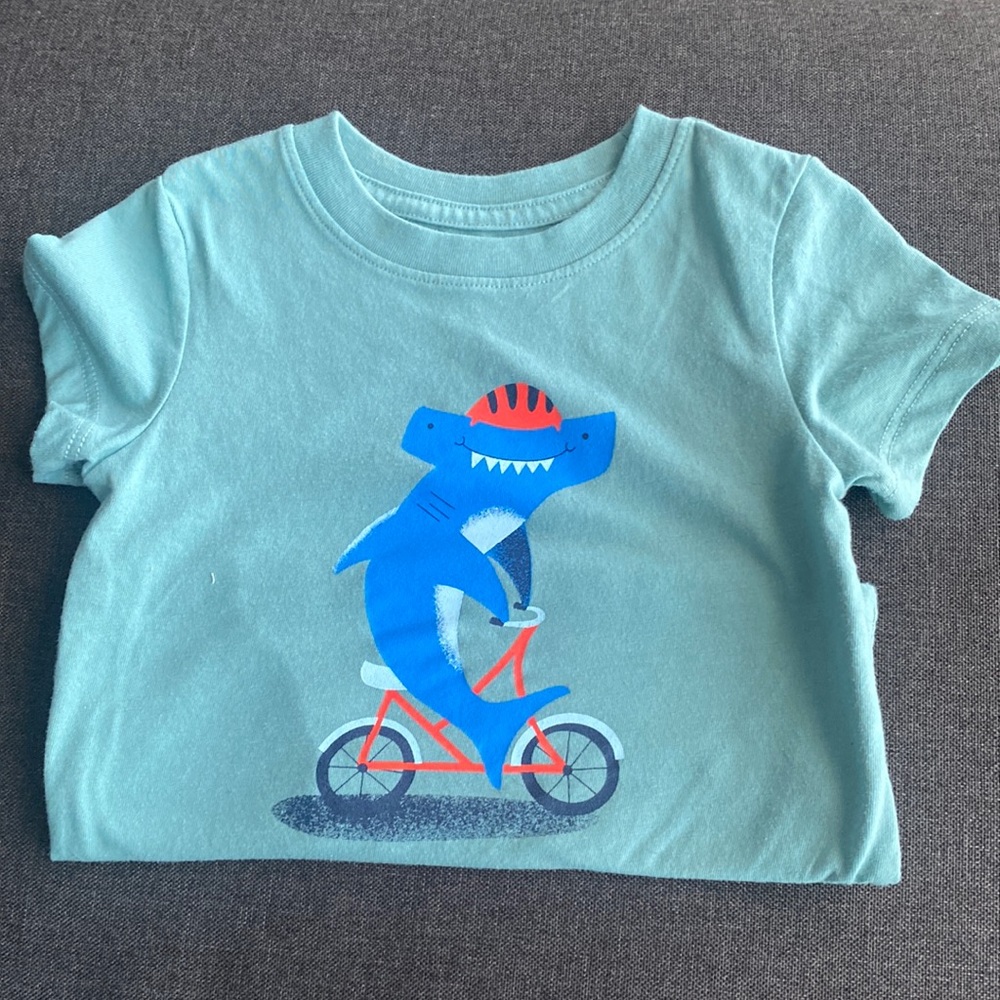 18 month cat&jack shark shirt